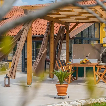 Hébergement de vacances Ferienhaus/holidayhouse Smokvica **** In Rakalj